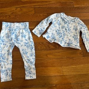 Mudpie infant girl pull-on pant set and top. Size 3-6 months. EUC
